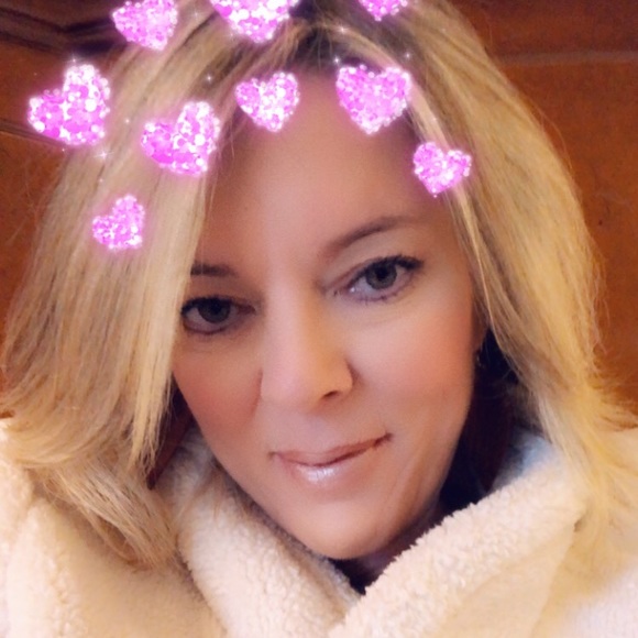 Meet your Posher, Sherry - Picture 1 of 1